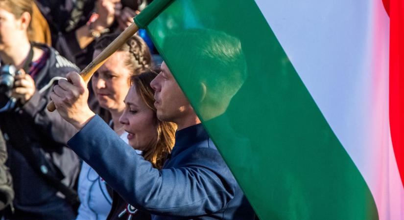 Egyre nagyobb a pánik a Tisza Pártban: lendületet kapott a Fidesz, Magyar Péter bajban