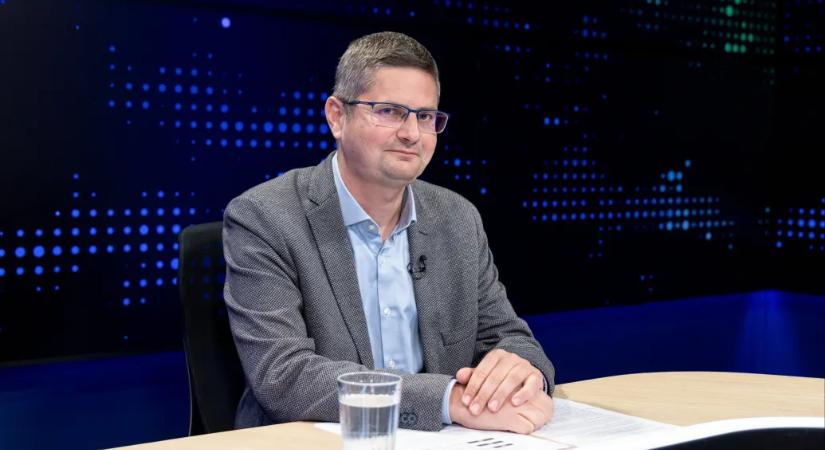 Bíró-Nagy András: Orbán itthon nem tud elitellenes lenni, ő maga az, aki ellen lázadni lehet