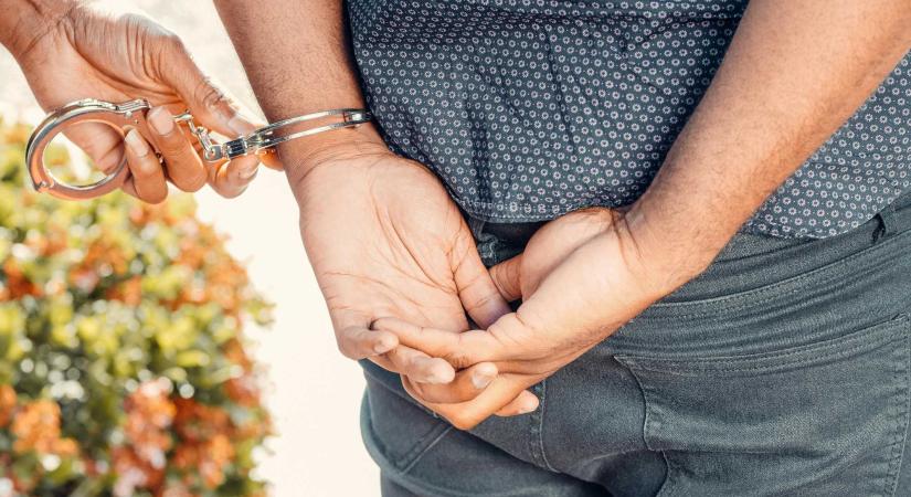 Őrizetben a szomszéd kutyáját felgyújtó férfi