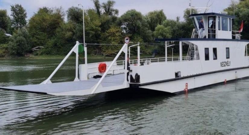 Április 1-től módosul a Neszmély és Dunaradvány között közlekedő komp menetrendje