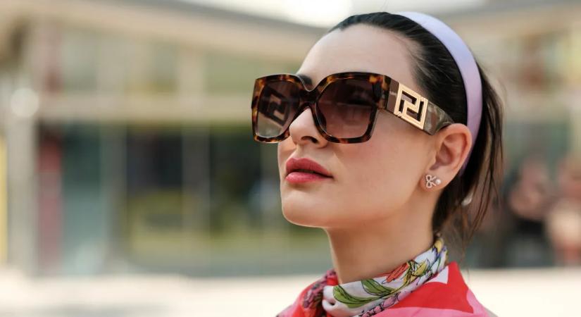 A legstílusosabb napszemüvegek 2026-ra: időtálló modellek, amiket neked is be kell szerezned