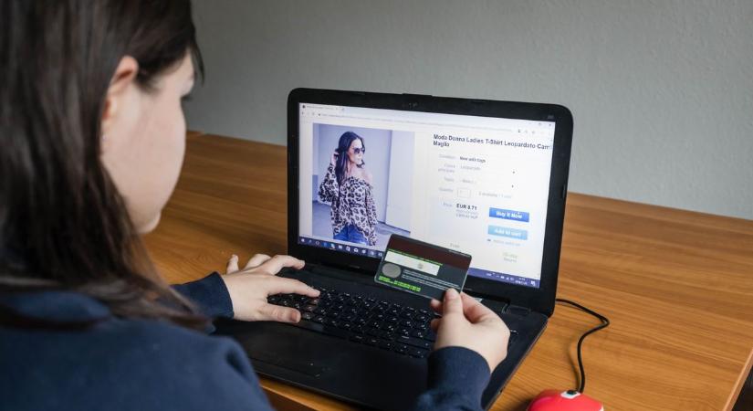 Vége a spórolós jó világnak: nagy bejelentés tett a Revolut, ennek nem mindenki fog örülni!