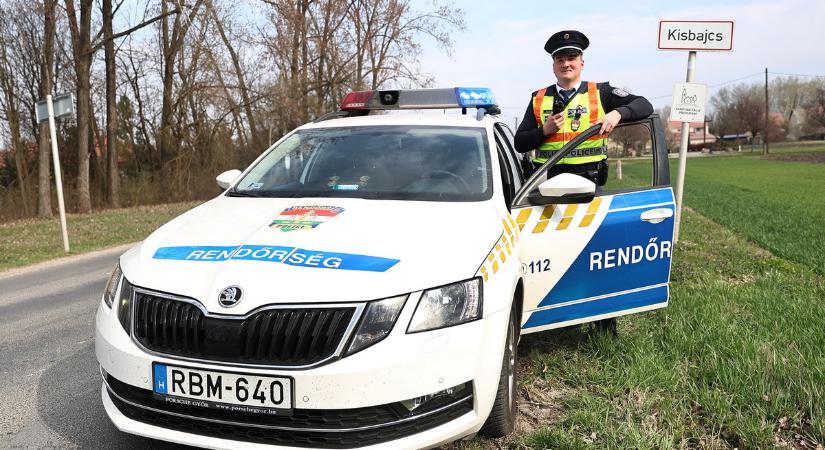 „Ez a bizalomról szól” – négy településért dolgozik a fiatal rendőr
