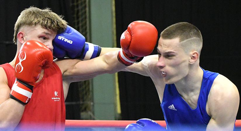 Zajlik a pofonparádé Debrecenben