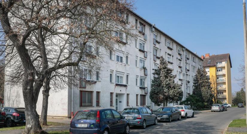 Hipószagú meleg víz szombathelyi háztömbökben – Vizsgálatot indított a kormányhivatal