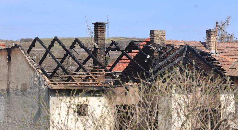 „Szegények voltak, de kedves emberek” – áldozatokat követelt a kazai tűz – fotókkal, videóval