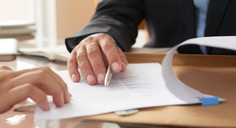 Öröklés: hosszú együttélés után sem kap semmit az özvegy, ha erre nem figyel