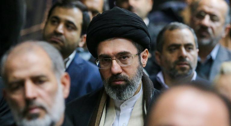 Eszméletlen szerencsével élte túl a kegyetlen rakétacsapást Irán új legfőbb vezetője