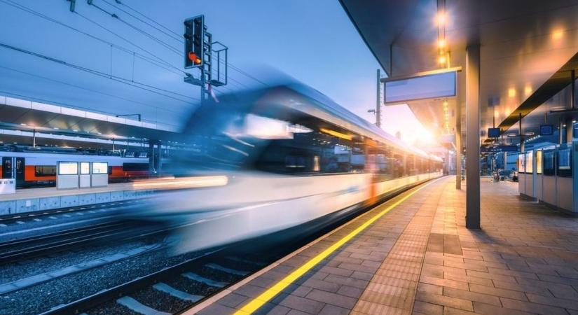 Akár egy órát is késhetnek ezek a vonatok vasárnap az óraátállítás miatt