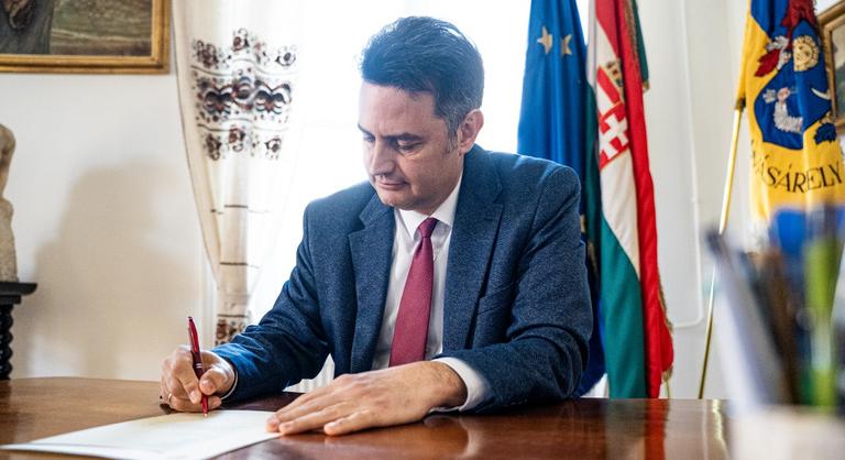 Márki-Zay Péter teázni hívta Orbán Viktort