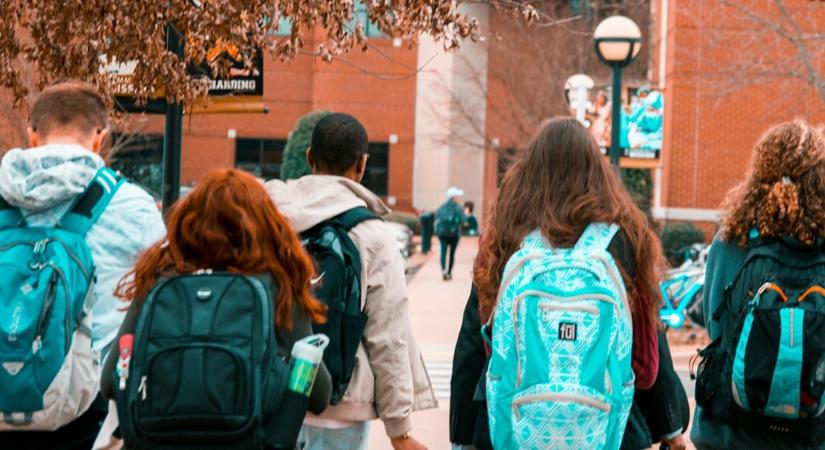 Vége a nagy magyar hazugságnak? Döbbenetes adatok láttak napvilágot, mégis a papír számít és nem a tapasztalat?