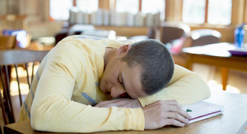 Egy friss kutatás szerint a konferenciákon elhangzó viccek kétharmadán nem nevet senki