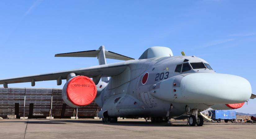 A világ legrondább repülőgépe a levegőbe emelkedett