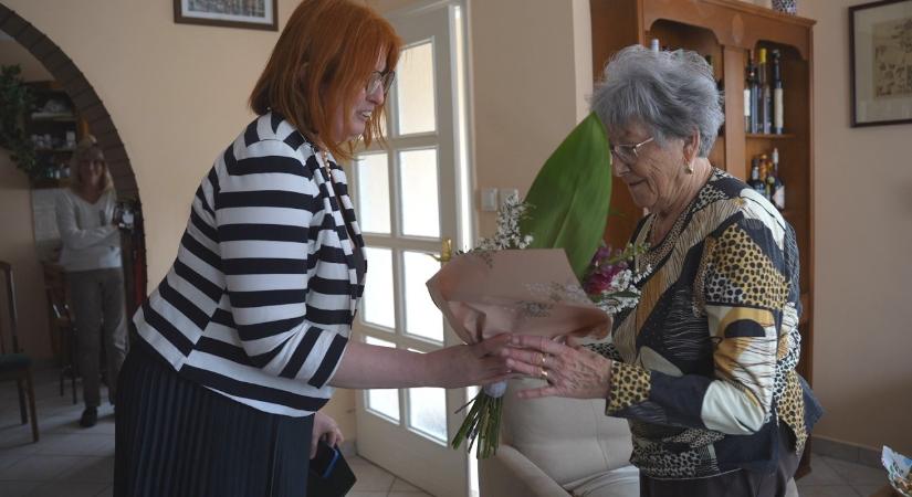 Kilencven éves sportolói példaképet köszöntöttek