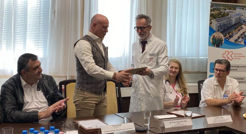 Milliós támogatás a kecskeméti kórháznak: új vizsgálóeszközök segítik a beteg gyerekeket