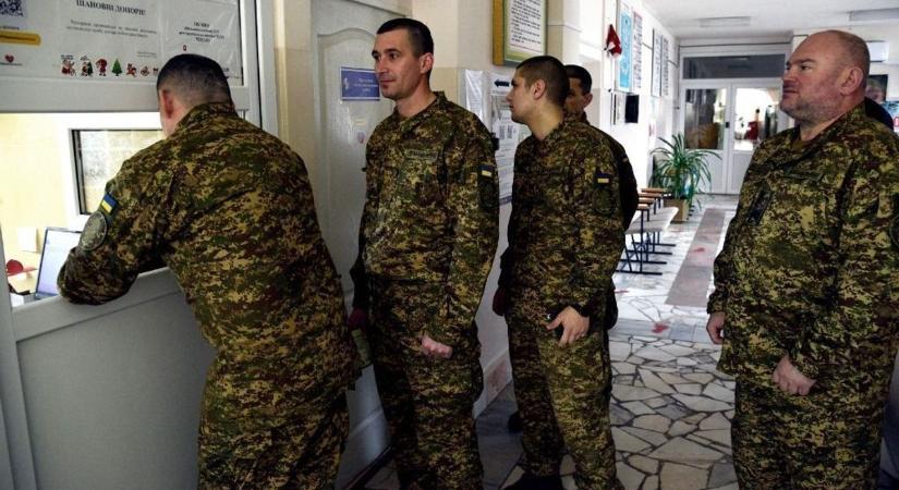 Borzalmas fotókkal uszít gyilkosságra a hírhedt ukrán halállista