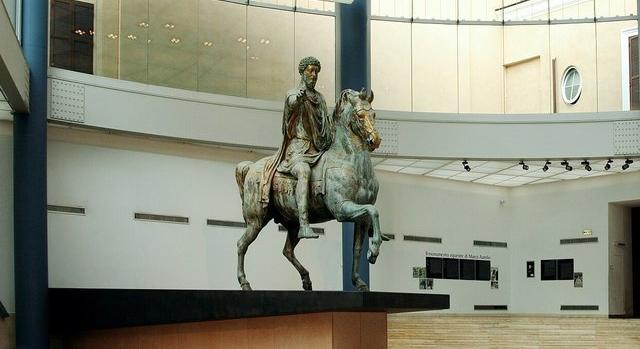 Hogyan menekült meg Marcus Aurelius szobra a pusztulástól?