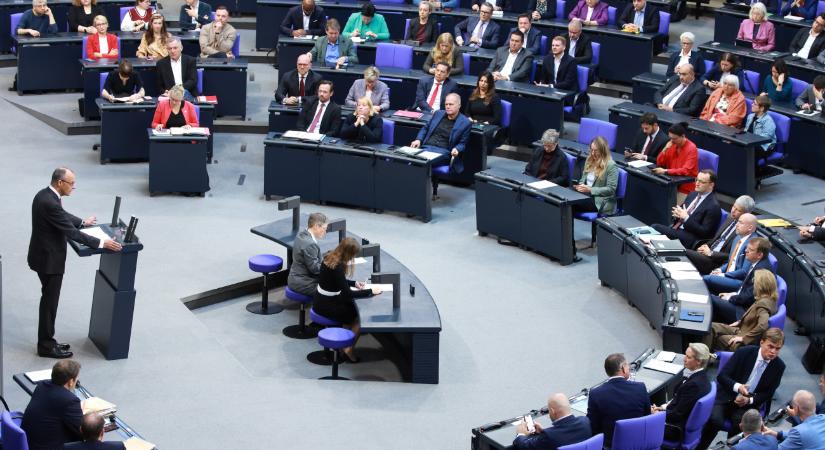 Német kancellár: nem szállunk be a háborúba, de utána segítünk a Hormuzi-szorosban