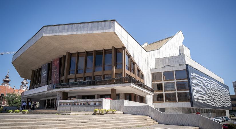 Dolhai Attila üzent a győrieknek