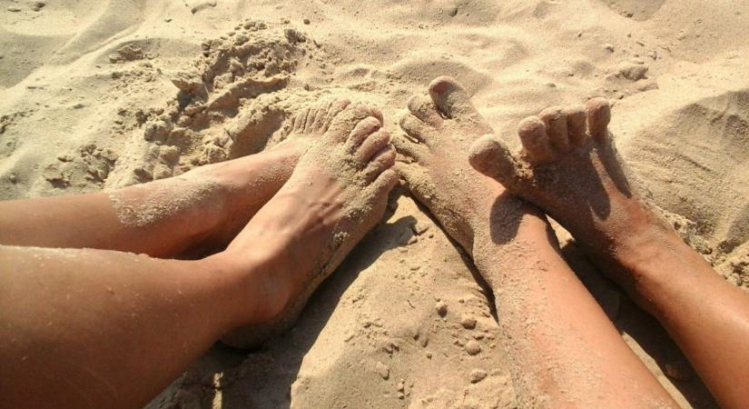 Óriási a pánik, ezekre a biztonságos nyaralóhelyekre foglalnak át most a turisták