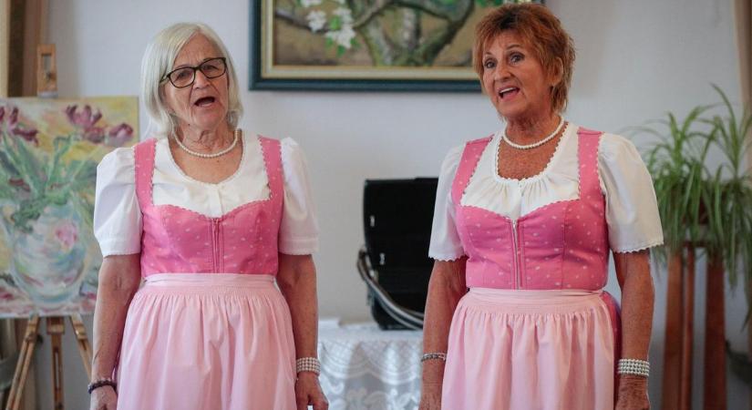 Újra itt van a nagy csapat – a vasi nyugdíjas szövetség Ki mit tud?-ján jártunk (videó)