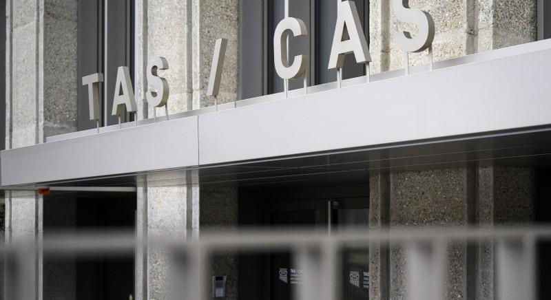 Barátai segítik pénzzel az elnökválasztás vesztésenk CAS-harcát