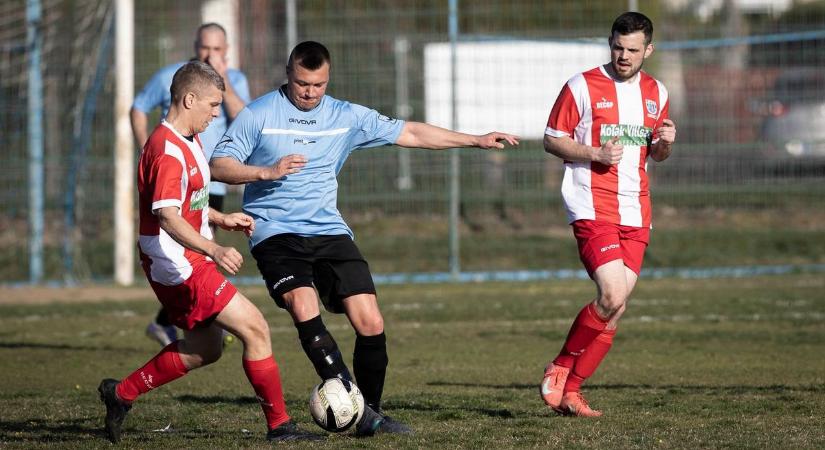 Tízgólos döntetlen Hahóton, pontokat vesztett a listavezető Várvölgy keleten a III. osztályban