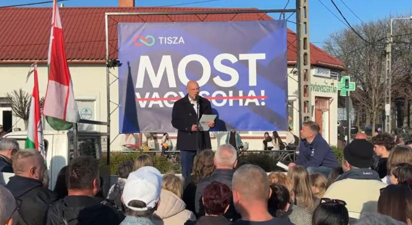 Orbánt megerőszakoló fiatalkorú lányról mesélt kitalált történetet a tiszás jelölt, akit aztán a színpadon tett helyre Magyar Péter