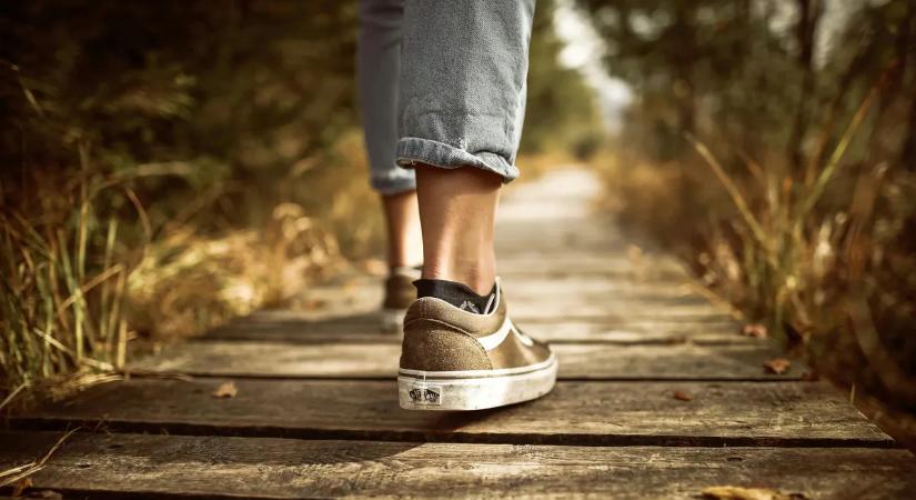 Tudósok szerint egy apró trükk brutálisan felpörgeti a zsírégetést