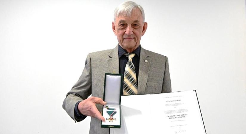 Templom- és közösségépítő munkájáért állami kitüntetésben részesült Keresztes Dénes