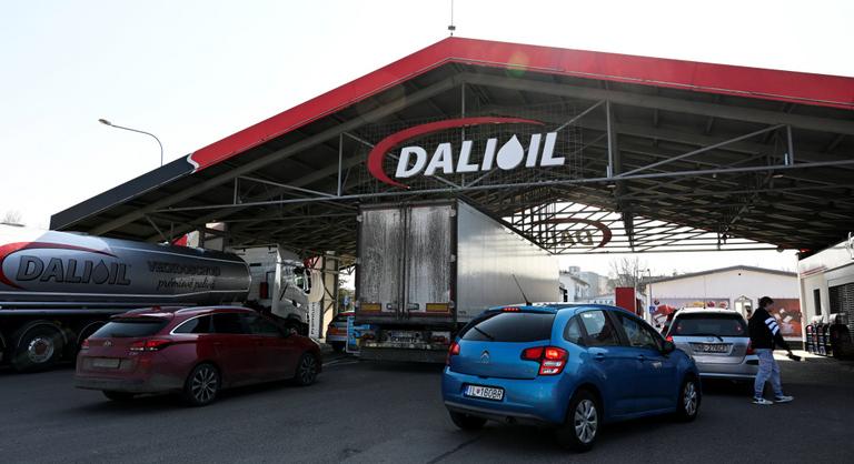 „Nincs más út” – drasztikus lépésre szánta el magát Robert Fico Volodimir Zelenszkij miatt