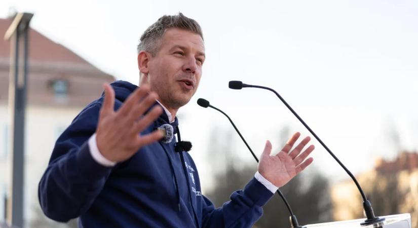 Akkora volt az érdeklődés hétvégén a Magyar Péter-filmre, hogy több moziban is műsort változtattak