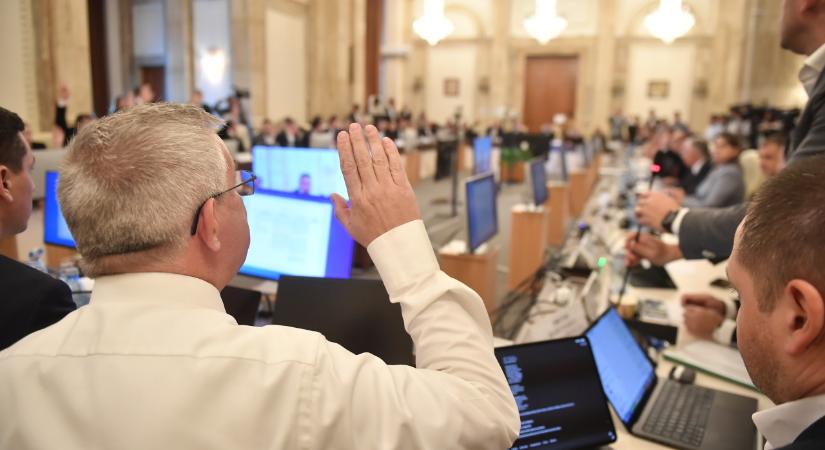 Kelemen Hunor: a családoknak, a nyugdíjasoknak biztonságra van szükségük