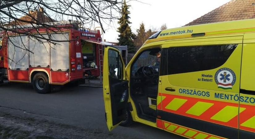 Kigyulladt lakókonténer követelt életet Mezőkövesden