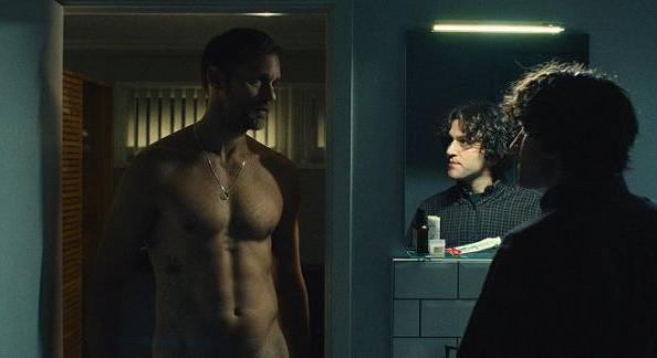 A HÁTSÓ ÜLÉSEN Harry Lighton: A szerelem fáj / Oliver Hermanus: A hang története