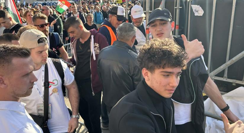 A Fidelitas elnöke szerint nekik nincs közük az ukrán zászló kifeszítéséhez