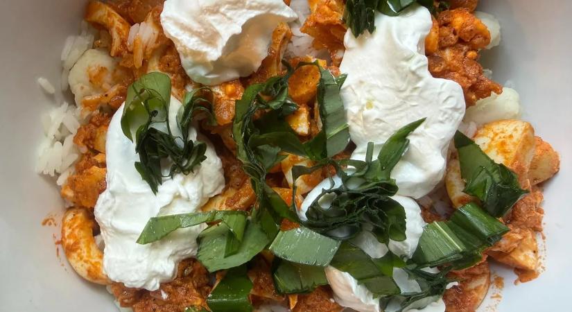 Így készül a tojáspörkölt, isteni és olcsó vacsora