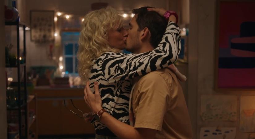 Szenvedélyes csók A renitensben – új őrmester a láthatáron