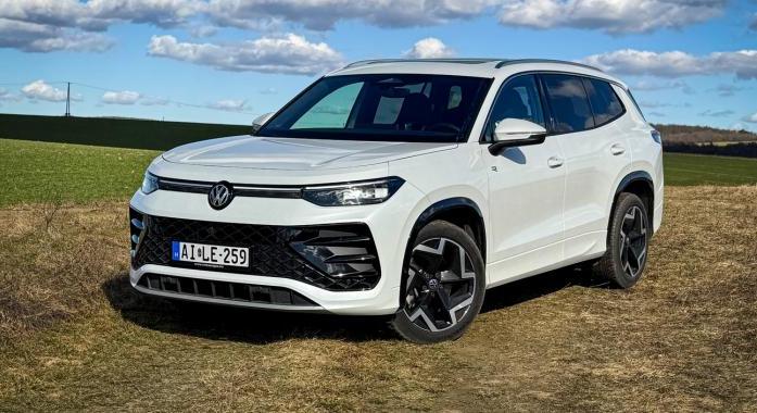 A családi utazó asszisztens – Volkswagen Tayron R-Line