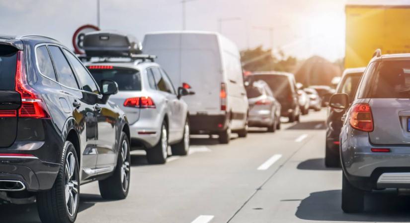 Több tízezer autós rendszámát újítják meg: pénzt bukhat, aki erre nem figyel