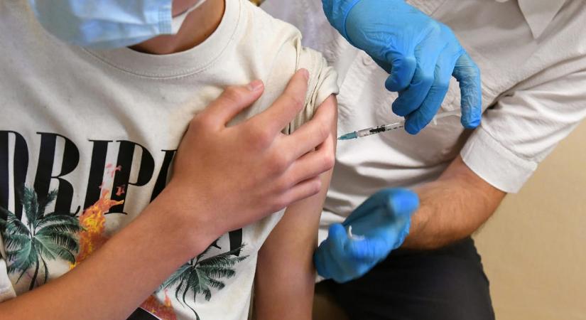 Novák Hunor a kamu oltások miatt letartóztatott doktornőről: Az „oltásellenes” orvos maga sem hitte el, hogy a kötelező védőoltások feleslegesek