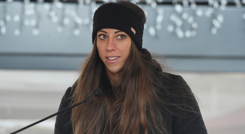 Nagyon feldühítette az olimpiai bajnok Csipes Tamarát, hogy lovagkeresztet kapott Rákay Philip felesége