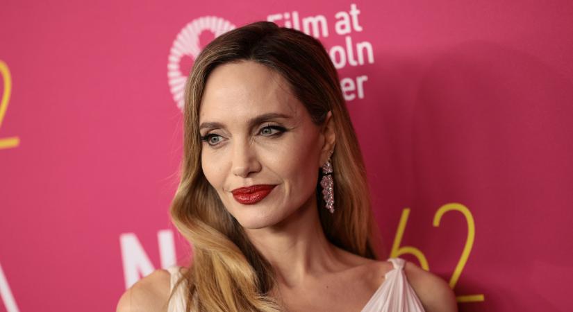 Angelina Jolie elárulta, ő hogyan szexel: nagyon pikáns titkot fedett fel