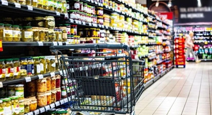 Új akciók a gyümölcstől a kockázott baconig – Ennyibe kerül a csokinyúl a Lidl-ben!