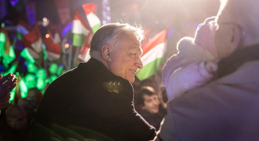 Orbán Viktornak megadták a kezdőlöketet a brüsszeli csatához a Dunaújvárosiak