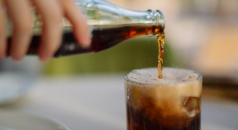 Fény derült egy egészen furcsa hozzávalóra a Coca-Cola receptjében