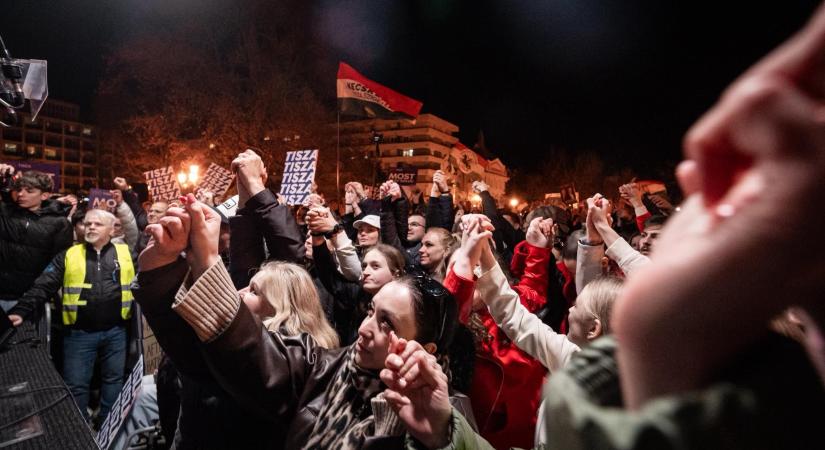 Korosztályok harca lesz az áprilisi választás: a Tisza fiataloknál, a Fidesz időseknél vezet