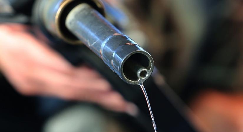 Zuhanórepülésben az ázsiai tőzsdék, kilőtt az olajár