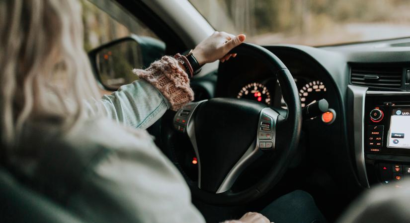 Új átverés: gyorshajtásra hivatkozva csapják be az autósokat