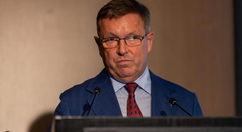 Jegybankelnöki aranybudi, VIP-szint, milliós narancsprés – Újabb részletek derültek ki az MNB-székház százmilliárdos felújításáról